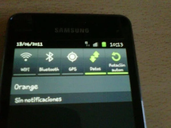 Con la tarifa de datos Orange configurado con conexión de datos